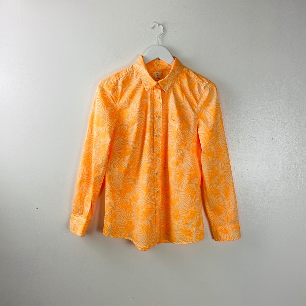 Gap The Fitted Boyfriend Button Down Shirt